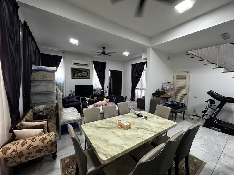 Cluster House for Sale in Setia Tropika (Johor Bahru) - See Yin . - Living Room - PropertyGuru.com.my