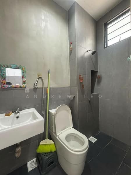 2-storey Terraced House for Sale in Bandar Pulai Jaya (Kulai) - Andrew Teo - Bathroom - PropertyGuru.com.my