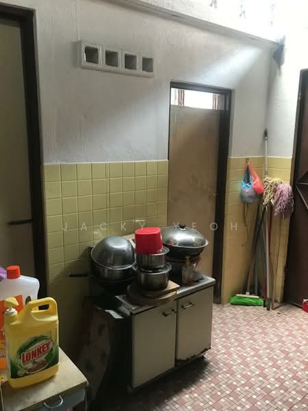 Rumah Teres untuk Dijual di Island Glades (Jelutong) - Jacky Yeoh - Kitchen - PropertyGuru.com.my