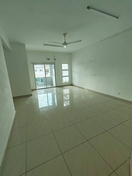 Rumah Teres 2-Tingkat untuk Dijual di Bandar Sungai Long (Selangor) - Eric Yap - Living Room - PropertyGuru.com.my