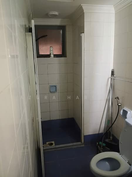 Kondominium untuk Disewa di The Forum - Azura Hariri - Bathroom - PropertyGuru.com.my