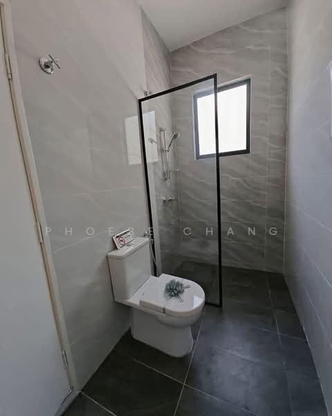 Semi-Detached House for Sale in Batu Gajah (Perak) - Phoebe Chang - Bathroom - PropertyGuru.com.my