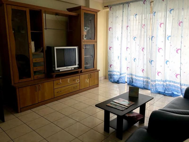 Kondominium untuk Disewa di Vista Komanwel A - Leon Low - Living Room - PropertyGuru.com.my