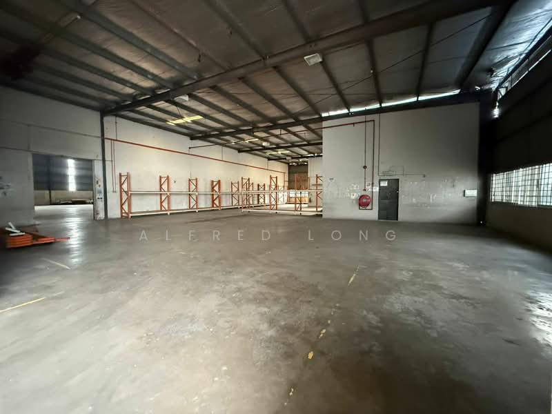Kilang untuk Dijual di Taman Perindustrian Bukit Serdang (Seri Kembangan) - Alfred Long - Interior - PropertyGuru.com.my