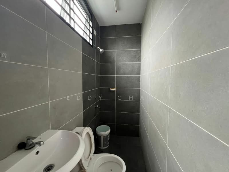 Rumah Teres 2 Tingkat untuk Dijual di Taman Bukit Jaya (Ulu Tiram) - Eddy Chan - PropertyGuru.com.my