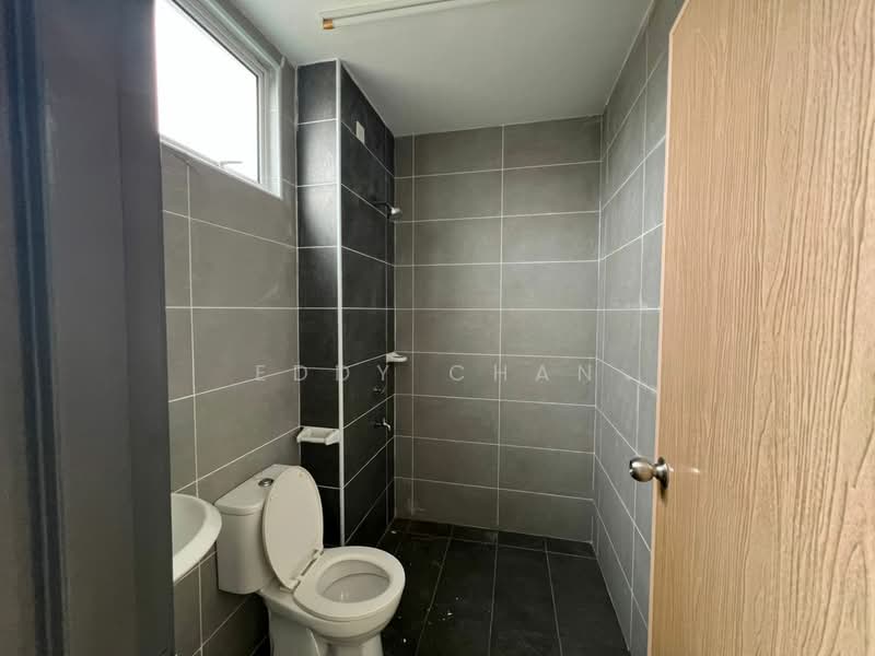 Rumah Teres 2 Tingkat untuk Dijual di Taman Bukit Jaya (Ulu Tiram) - Eddy Chan - PropertyGuru.com.my