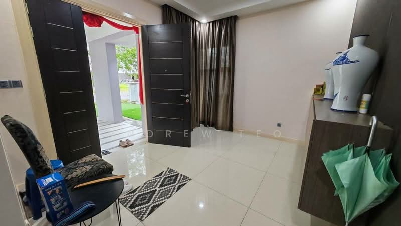 Rumah Berkembar untuk Dijual di East Ledang (Iskandar Puteri (Nusajaya)) - Andrew Teo - Entrance - PropertyGuru.com.my