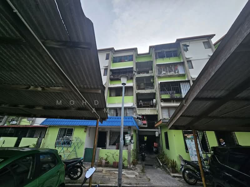 Rumah Flat untuk Dijual di Kelumpuk Cemperling - Mohd Khairul Amilin - Exterior - PropertyGuru.com.my