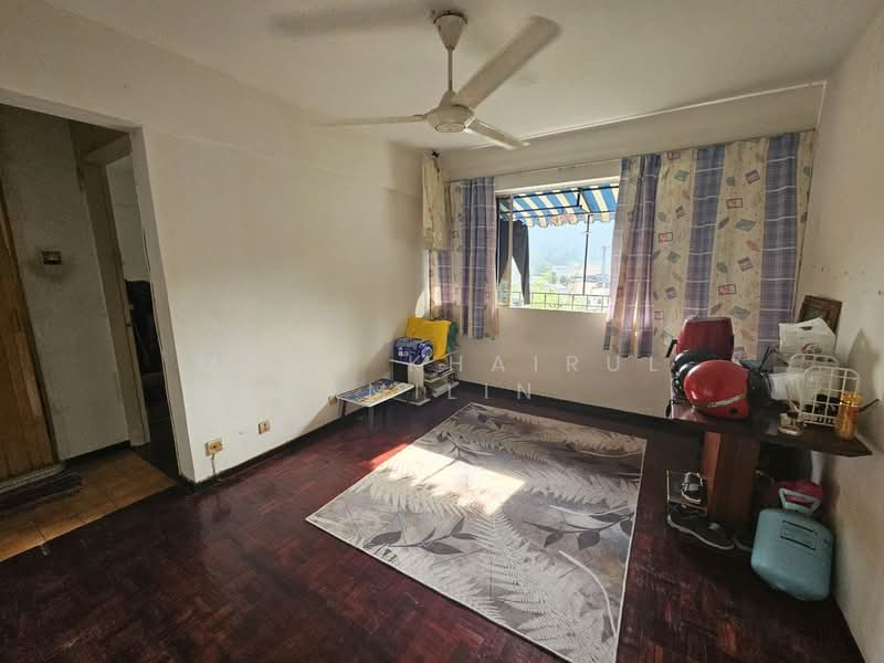 Rumah Flat untuk Dijual di Kelumpuk Cemperling - Mohd Khairul Amilin - Living Room - PropertyGuru.com.my
