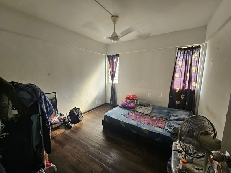 Rumah Flat untuk Dijual di Kelumpuk Cemperling - Mohd Khairul Amilin - Bedroom - PropertyGuru.com.my