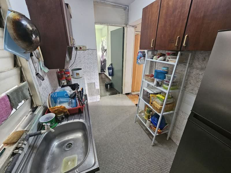 Rumah Flat untuk Dijual di Kelumpuk Cemperling - Mohd Khairul Amilin - Kitchen - PropertyGuru.com.my