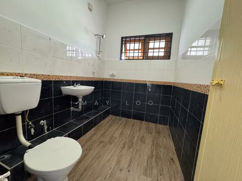 2.5-storey Terraced House for Sale in Panorama Lapangan Perdana (Ipoh) - May Loo - Bathroom - PropertyGuru.com.my