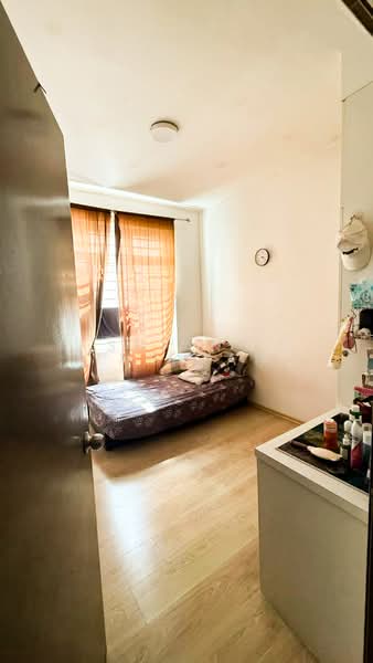 Pangsapuri untuk Dijual di Larkin Heights - Shiang Yng Tan - Bedroom - PropertyGuru.com.my