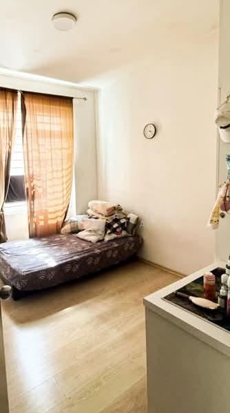 Pangsapuri untuk Dijual di Larkin Heights - Shiang Yng Tan - Bedroom - PropertyGuru.com.my