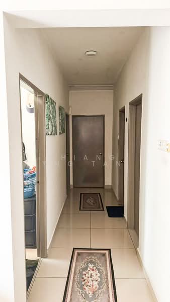 Pangsapuri untuk Dijual di Larkin Heights - Shiang Yng Tan - Corridor - PropertyGuru.com.my