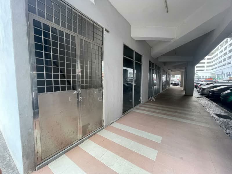 Shop for Rent in Taman Overseas Union (Taman Oug) (Jalan Klang Lama (Old Klang Road)) - Erica Law - Exterior - PropertyGuru.com.my