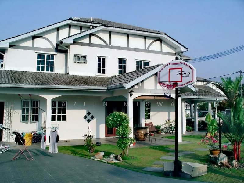 2-storey Terraced House for Sale in Bandar Kinrara (Selangor) - Hazlin Miswan - Exterior - PropertyGuru.com.my