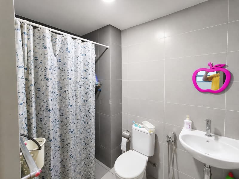 Service Residence for Sale at Almyra Residences - Daniel Low - Bathroom - PropertyGuru.com.my