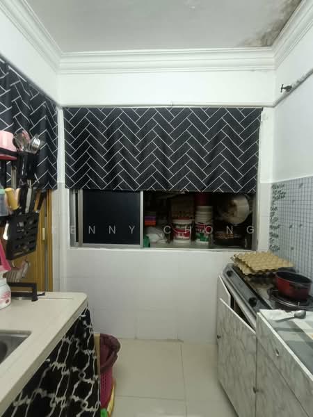 Rumah Flat untuk Dijual di Lestari Apartment - Kenny Chong - Kitchen - PropertyGuru.com.my