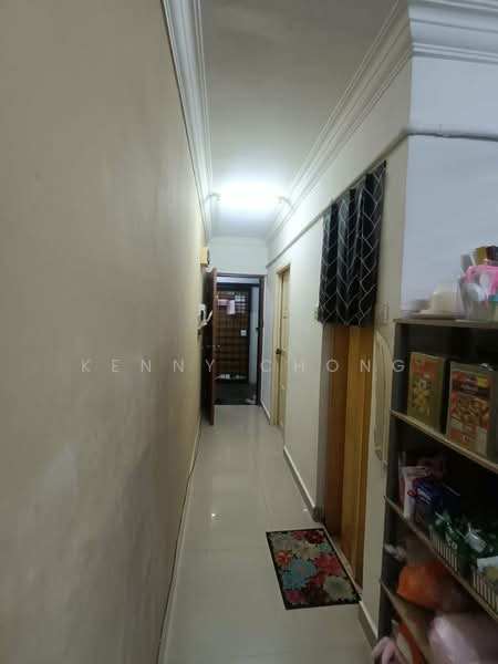 Rumah Flat untuk Dijual di Lestari Apartment - Kenny Chong - Corridor - PropertyGuru.com.my