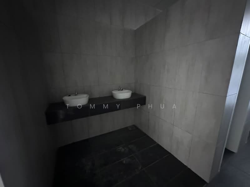 Kilang untuk Disewa di Ulu Tiram (Johor) - Tommy Phua - Bathroom - PropertyGuru.com.my