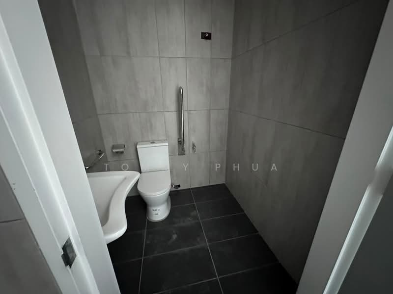 Kilang untuk Disewa di Ulu Tiram (Johor) - Tommy Phua - Bathroom - PropertyGuru.com.my