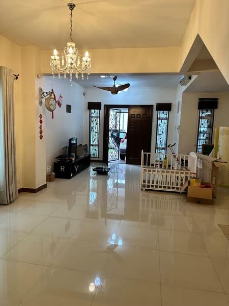 Rumah Teres 3 Tingkat untuk Dijual di Jelutong (Penang) - Bryan Teng - Living Room - PropertyGuru.com.my