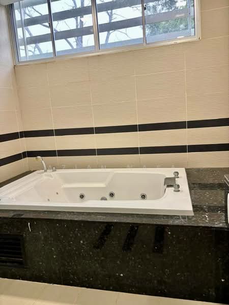 Semi-Detached House for Sale in Ampang Jaya (Ampang) - Azian Nasa - Bathroom - PropertyGuru.com.my