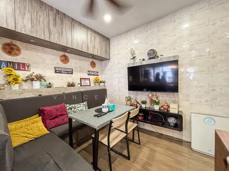 Rumah Teres 2.5-Tingkat untuk Dijual di Mutiara Damansara (Selangor) - Vincent Liaw - Dining Room - PropertyGuru.com.my