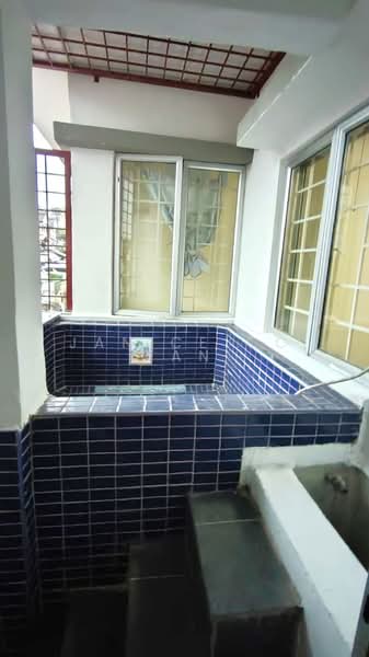 Rumah Teres 2 Tingkat untuk Dijual di Puchong (Selangor) - Janice CC Tan - Balcony - PropertyGuru.com.my