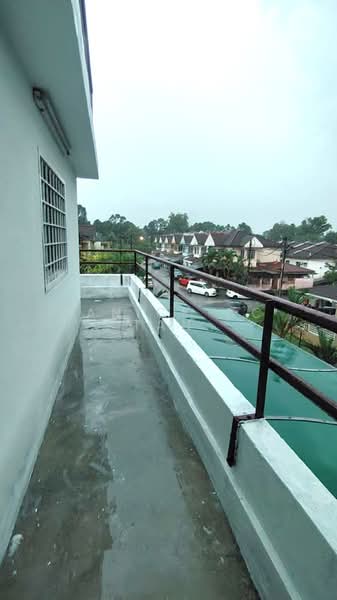 Rumah Teres 2 Tingkat untuk Dijual di Puchong (Selangor) - Janice CC Tan - Balcony - PropertyGuru.com.my