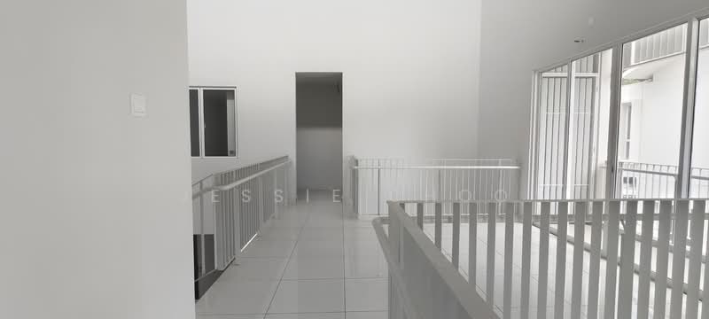 Semi-Detached House for Sale in Bandar Seri Alam (Masai) - Jessie Choo - Corridor - PropertyGuru.com.my