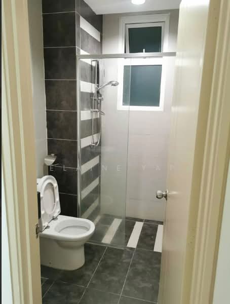 Pangsapuri untuk Dijual di Central Residence @ Sungai Besi - Elaine Yap - Bathroom - PropertyGuru.com.my