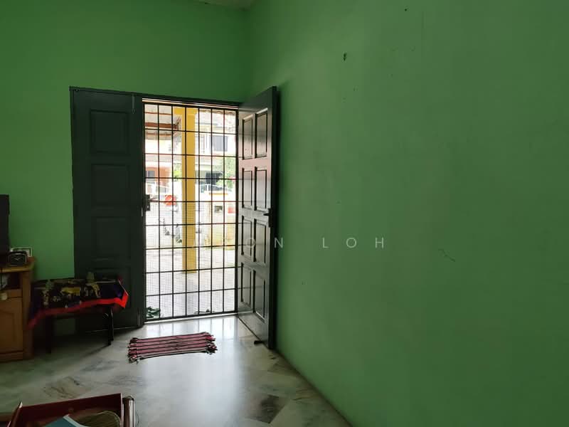 Rumah Teres 1 Tingkat untuk Dijual di Taman Seri Ampang (Ipoh) - Jason Loh - Entrance - PropertyGuru.com.my