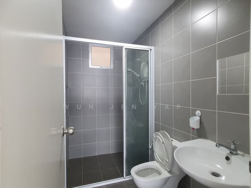 Kediaman Servis untuk Disewa di Savanna Executive Suite @ Southville City - Wun Jen Yap - Bathroom - PropertyGuru.com.my