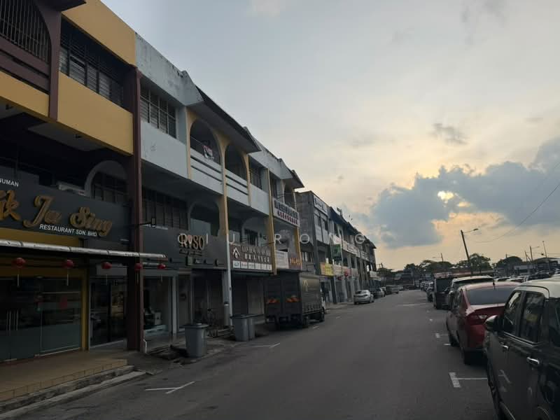 Kedai / Pejabat untuk Disewa di Taman Bukit Pasir (Batu Pahat) - Qiu Rong - Exterior - PropertyGuru.com.my