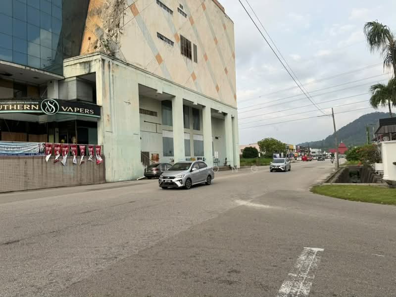 Kedai / Pejabat untuk Disewa di Taman Bukit Pasir (Batu Pahat) - Qiu Rong - Exterior - PropertyGuru.com.my