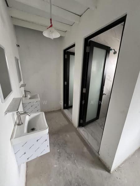 Shop / Office untuk Disewa di Taman Sri Rampai (Wangsa Maju) - Aw Qi Fan - Bathroom - PropertyGuru.com.my