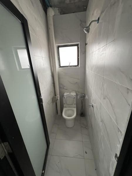 Shop / Office untuk Disewa di Taman Sri Rampai (Wangsa Maju) - Aw Qi Fan - Bathroom - PropertyGuru.com.my