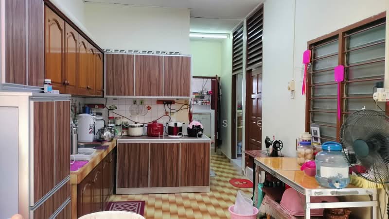 1-storey Terraced House for Sale in Klang (Selangor) - Eric Lim Seong Hooi - Kitchen - PropertyGuru.com.my