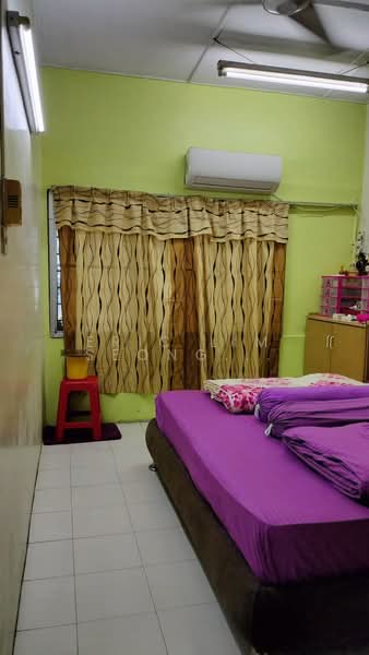 1-storey Terraced House for Sale in Klang (Selangor) - Eric Lim Seong Hooi - Bedroom - PropertyGuru.com.my