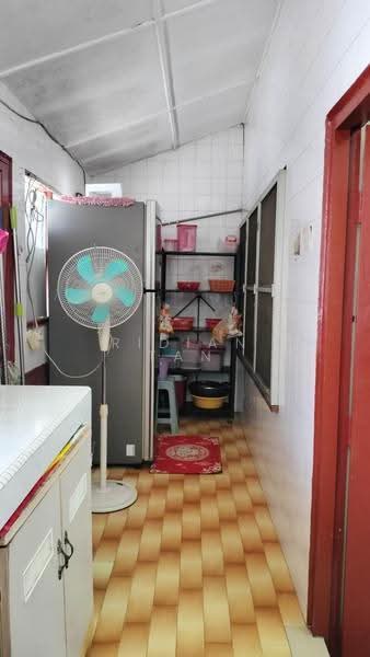 1-storey Terraced House for Sale in Klang (Selangor) - Ridian Tan - Kitchen - PropertyGuru.com.my