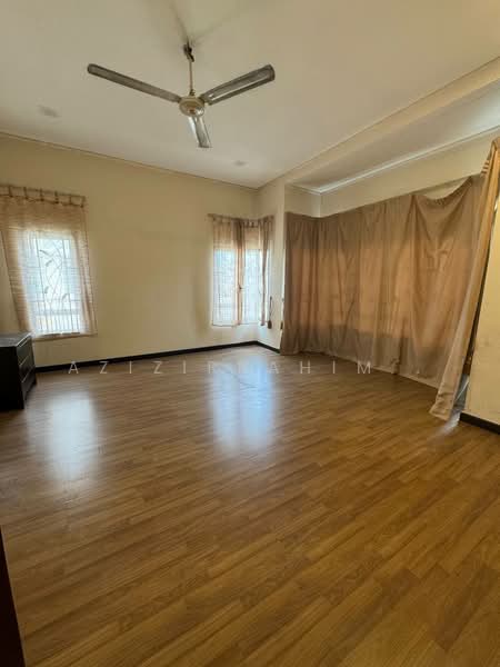 Rumah Berkembar untuk Dijual di Bandar Baru Bangi (Selangor) - Azizirrahim . - Living Room - PropertyGuru.com.my