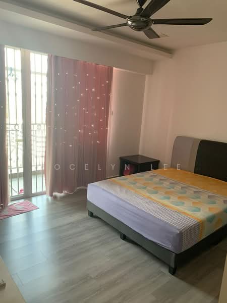 Pangsapuri untuk Disewa di Bayu Marina - Jocelyn Lee - Bedroom - PropertyGuru.com.my