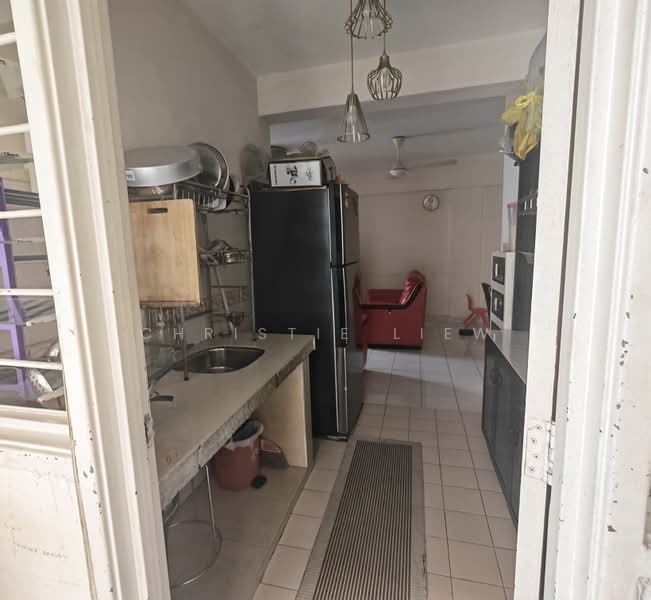 Kondominium untuk Dijual di Pelangi Damansara - Christie Liew - Kitchen - PropertyGuru.com.my