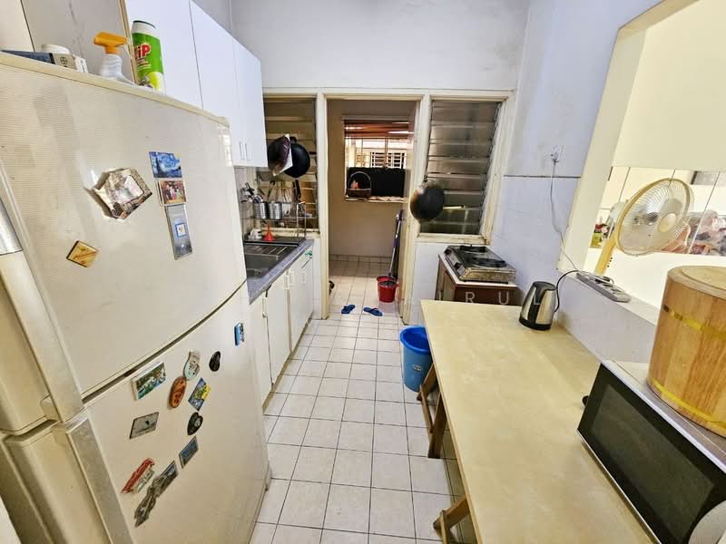 Kondominium untuk Dijual di Cengal Condominium - Mohd Khairul Amilin - Kitchen - PropertyGuru.com.my