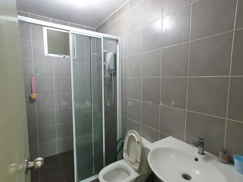 Kediaman Servis untuk Disewa di Savanna Executive Suite @ Southville City - Wun Jen Yap - Bathroom - PropertyGuru.com.my