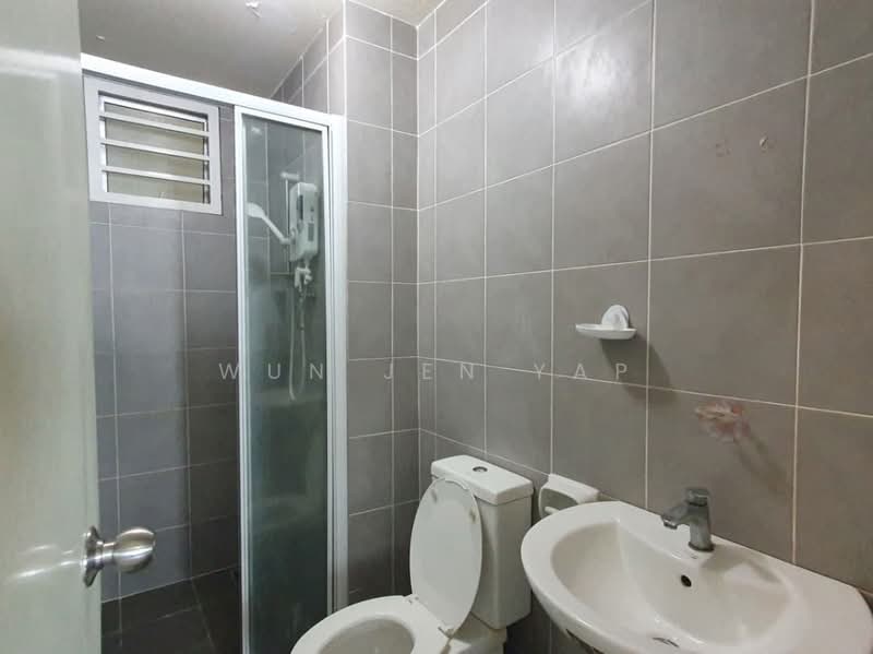 Kediaman Servis untuk Disewa di Savanna Executive Suite @ Southville City - Wun Jen Yap - Bathroom - PropertyGuru.com.my