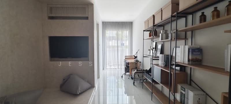 Semi-Detached House for Sale in Bandar Seri Alam (Masai) - Jessie Choo - Study - PropertyGuru.com.my
