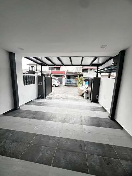 Rumah Teres 2 Tingkat untuk Dijual di Taman Ungku Tun Aminah (Skudai) - Desmond Lee - Entrance - PropertyGuru.com.my